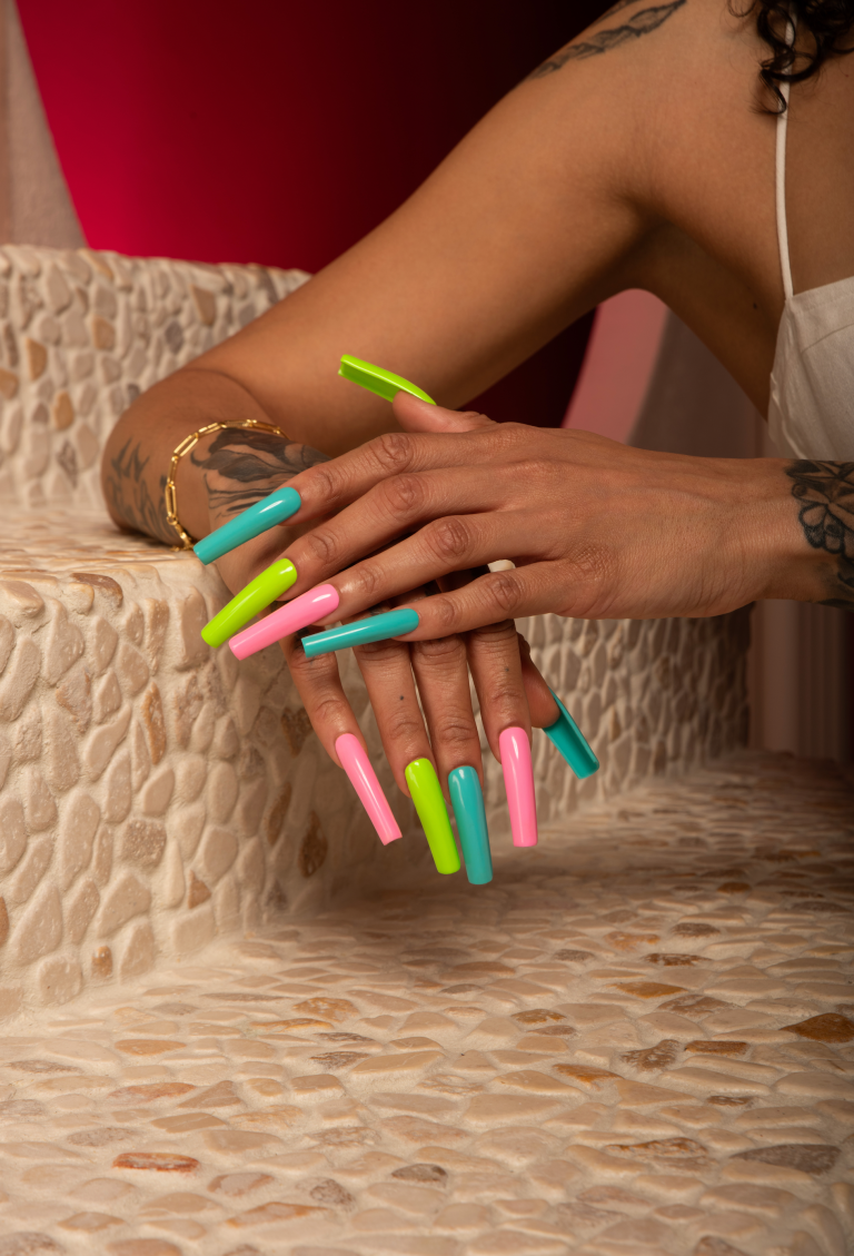 Lost In Paradise Gelegance Gel Polish Bundle – Gel System | Tammy Taylor Europe