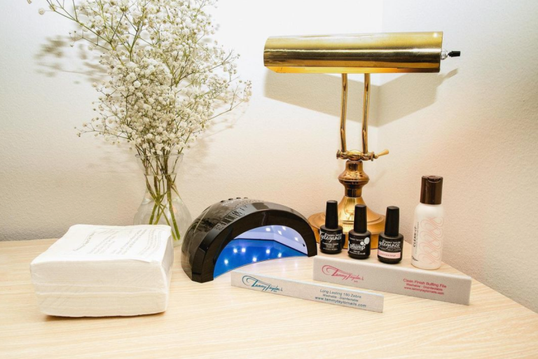 Deluxe Gel Mani Kit – Gel System | Tammy Taylor Europe