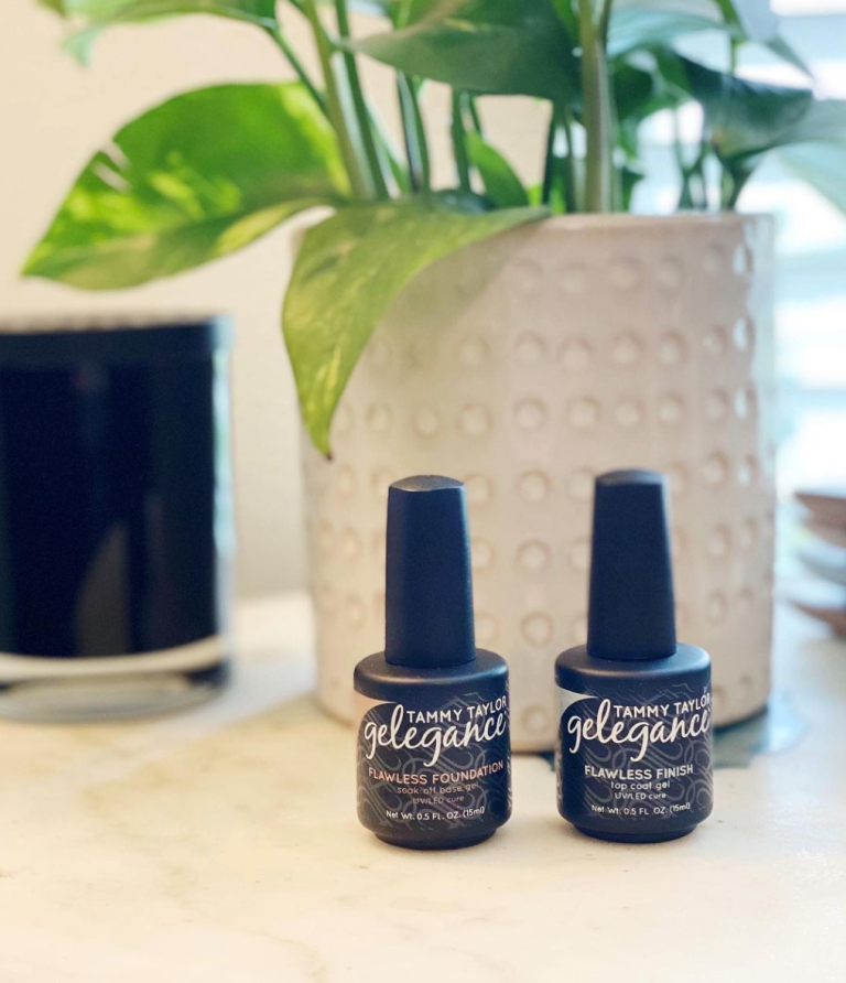 Flawless Foundation Base Coat & Flawless Finish Top Coat Bundle – Gel System | Tammy Taylor Europe